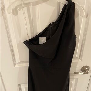 Elegant Black One-Shoulder Dress
